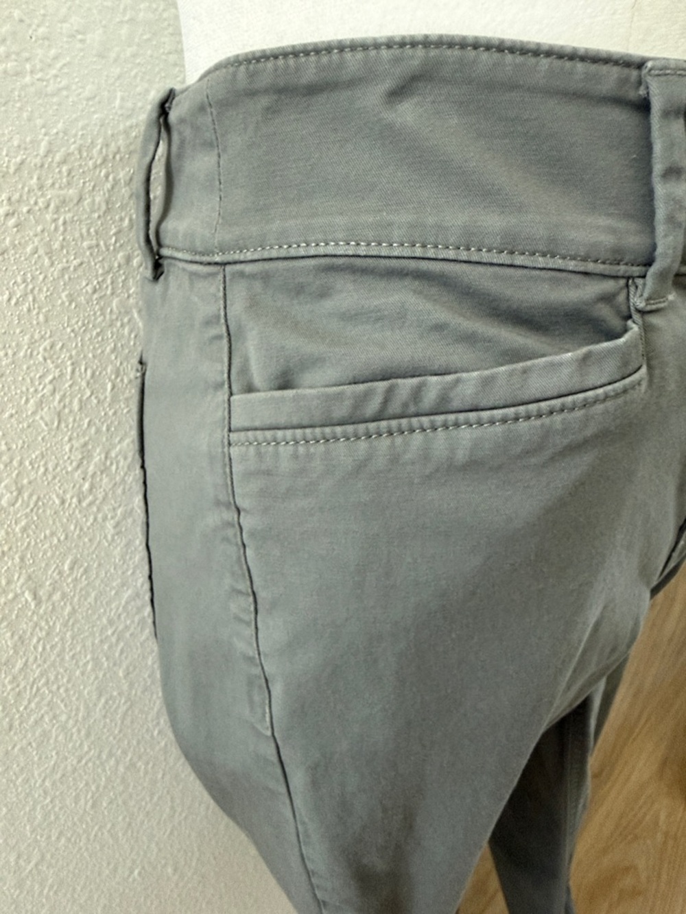 LOFT Olive Green High-Rise Straight Pants - Picture 3 of 9